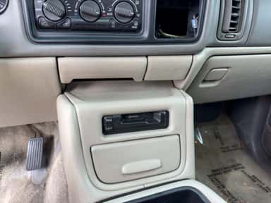 2002 CHEVROLET TAHOE view 24