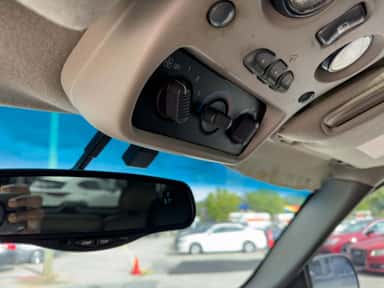 2002 CHEVROLET TAHOE view 25