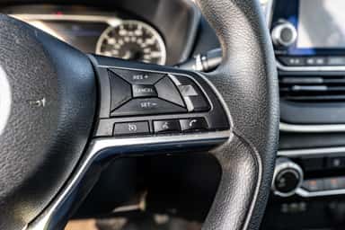 2020 NISSAN ALTIMA view 13