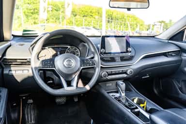 2020 NISSAN ALTIMA view 6