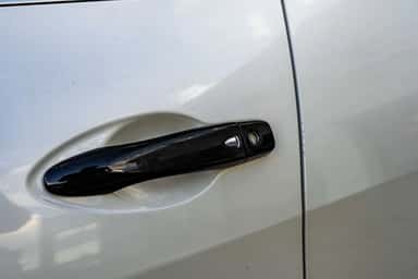 2016 NISSAN MAXIMA view 11