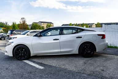 2016 NISSAN MAXIMA view 4