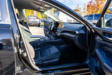 2020 NISSAN ALTIMA view 11