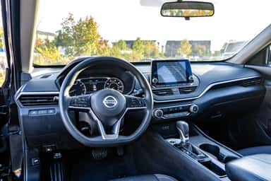 2020 NISSAN ALTIMA view 14