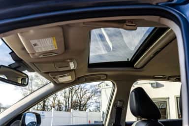 2017 INFINITI Q50 view 25