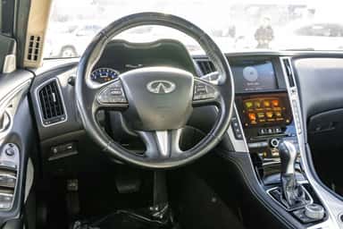 2017 INFINITI Q50 view 8