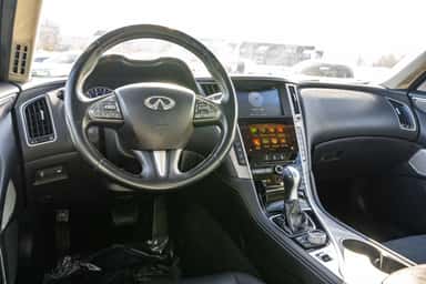 2017 INFINITI Q50 view 7