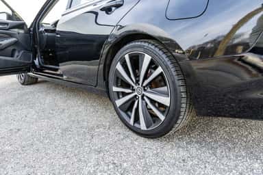 2019 NISSAN ALTIMA view 17