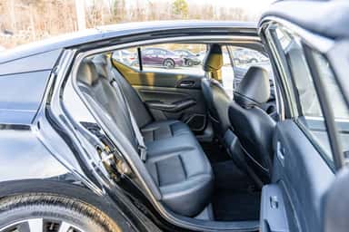 2019 NISSAN ALTIMA view 13