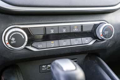 2019 NISSAN ALTIMA view 24