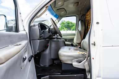 2003 FORD E350 SUPER DUTY CARGO view 8