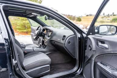 2017 DODGE CHARGER view 11