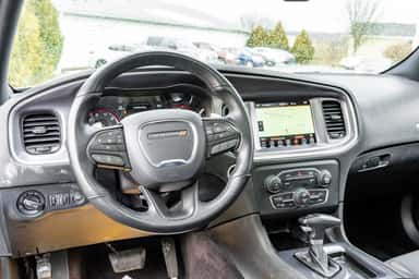 2017 DODGE CHARGER view 10