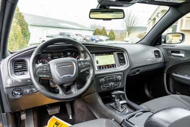 2017 DODGE CHARGER view 9