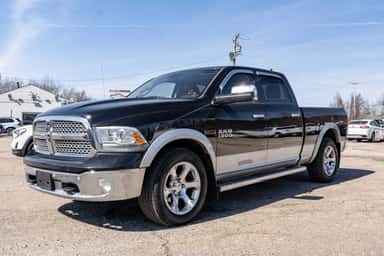 2014 RAM 1500 CREW CAB view 3