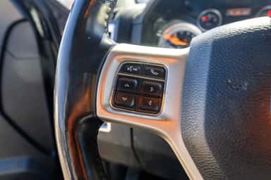 2014 RAM 1500 CREW CAB view 18