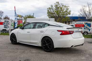 2017 NISSAN MAXIMA view 4