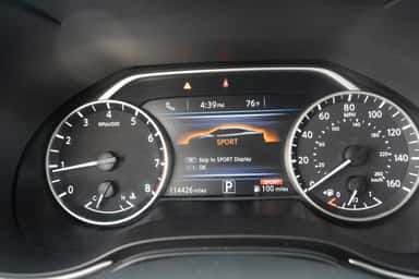 2017 NISSAN MAXIMA view 30