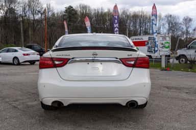 2017 NISSAN MAXIMA view 5