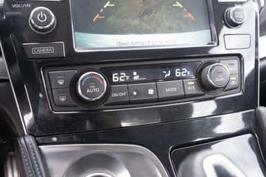 2017 NISSAN MAXIMA view 25