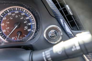 2017 INFINITI Q60 view 27