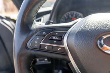 2017 INFINITI Q60 view 22