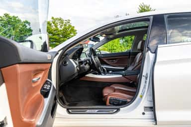 2015 BMW 6 SERIES view 12