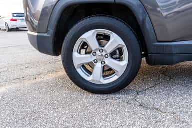 2018 JEEP COMPASS view 17