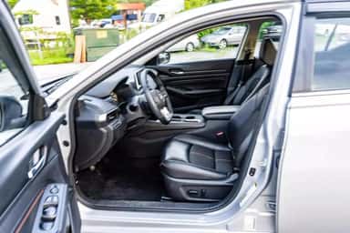 2019 NISSAN ALTIMA view 12