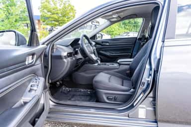 2020 NISSAN ALTIMA view 9