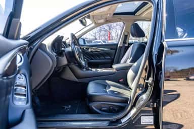 2018 INFINITI Q50 view 15