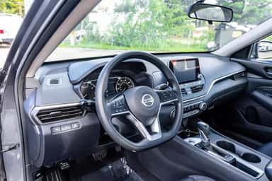 2020 NISSAN ALTIMA view 13