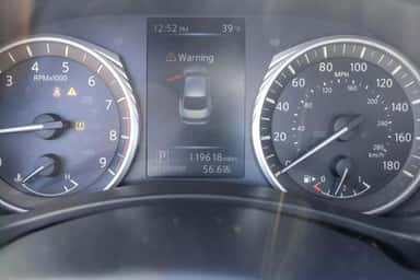 2018 INFINITI Q50 view 24