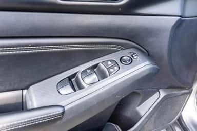 2020 NISSAN ALTIMA view 19