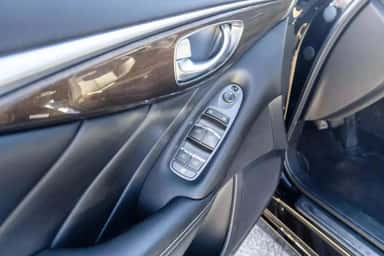 2018 INFINITI Q50 view 22