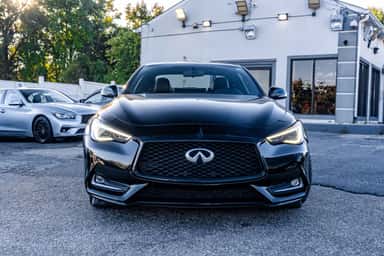 2018 INFINITI Q60 view 2