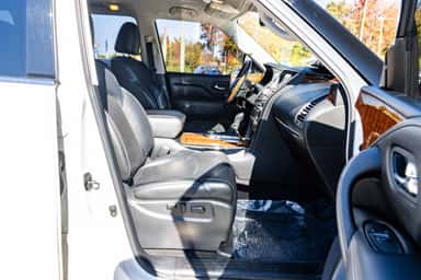 2018 INFINITI QX80 view 10