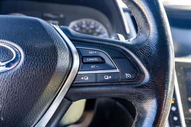 2017 INFINITI Q60 view 22