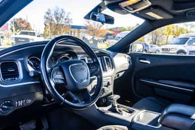2019 DODGE CHARGER view 16