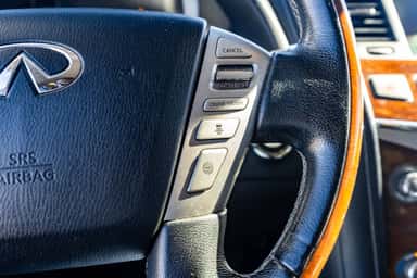 2018 INFINITI QX80 view 27