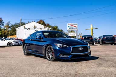 2017 INFINITI Q60 view 2