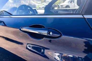 2017 INFINITI Q60 view 15