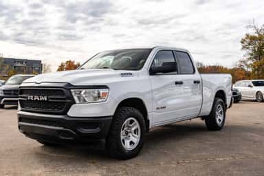 2020 RAM 1500 QUAD CAB view 3