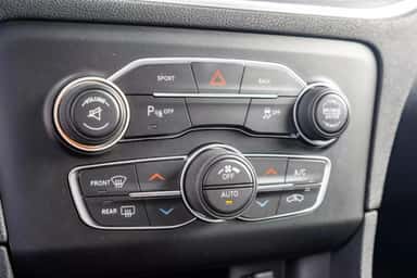 2016 DODGE CHARGER view 26