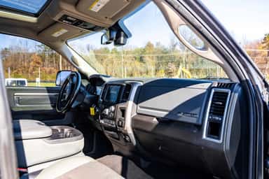 2018 RAM 1500 CREW CAB view 8