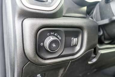 2020 RAM 1500 QUAD CAB view 18