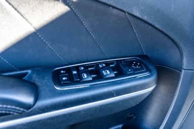 2019 DODGE CHARGER view 17