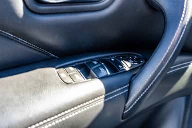 2018 INFINITI QX80 view 24