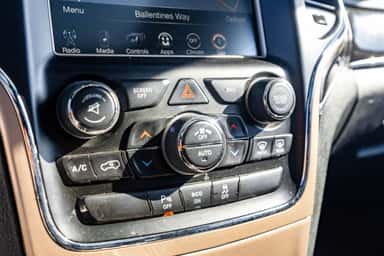 2015 JEEP GRAND CHEROKEE view 30