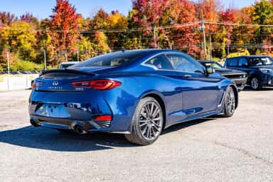 2017 INFINITI Q60 view 7